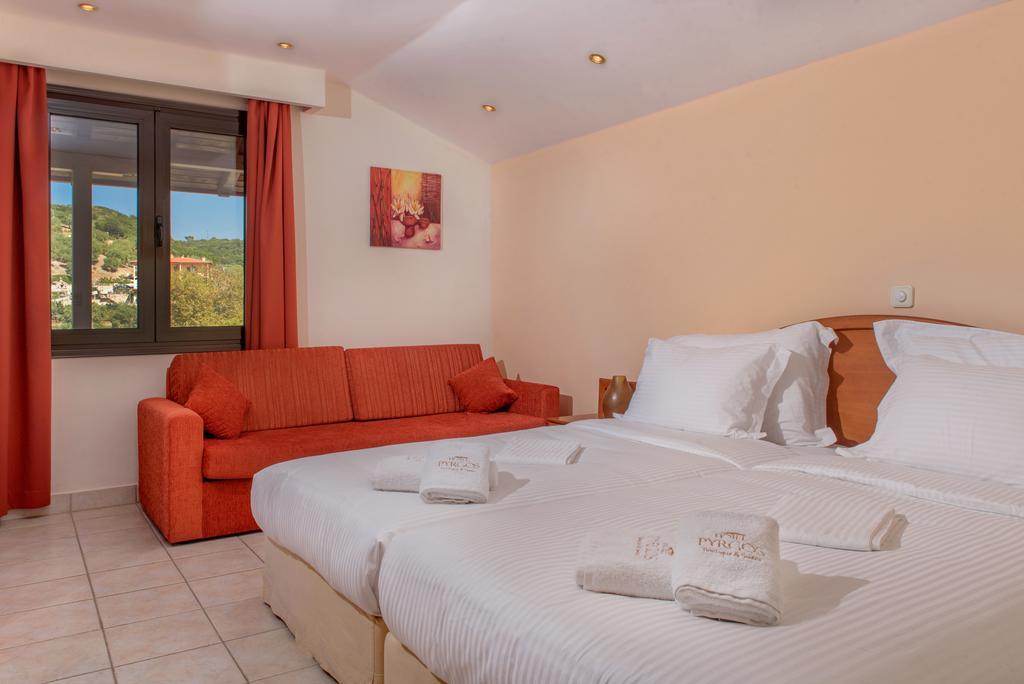 Pyrgos Hotel Ouranoupoli Dış mekan fotoğraf